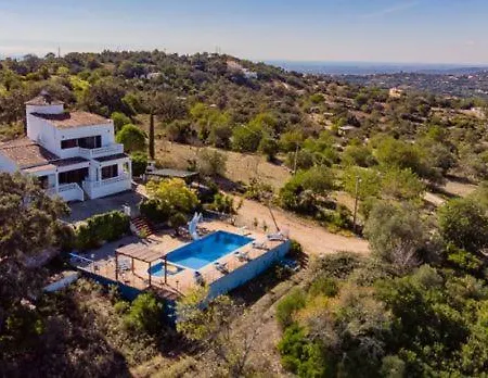 Almancil Sleeps 9 Pool Wifi Vale de Rosas