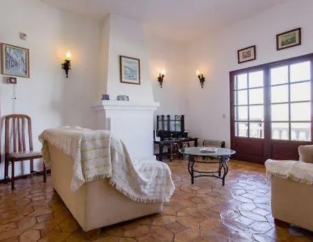 Almancil Sleeps 9 Pool Wifi Vale de Rosas