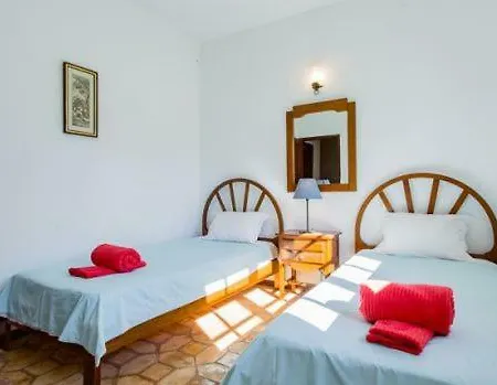 Almancil Sleeps 9 Pool Wifi Vale de Rosas